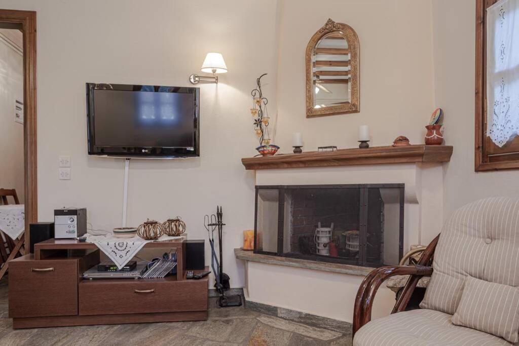 Deja Blue Villa Mouresi Exterior photo